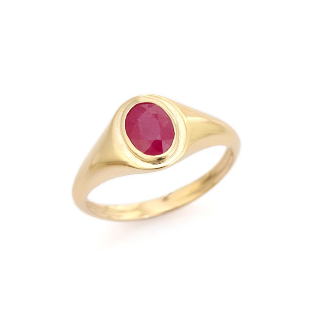 Art Deco 14k Gold Vintage Style Ruby Art Deco Signet Ring Size 5 For Sale - Image 3 of 12