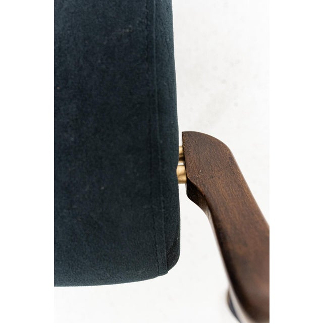Vintage Armchair by Jaroslav Šmídek for Ton, Czechoslovakia, 1960s For Sale - Image 12 of 14