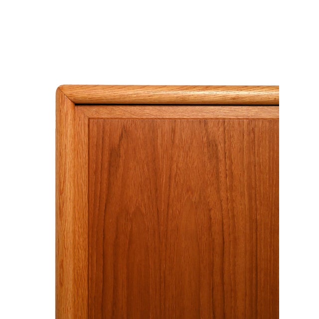 Scandinavian 3-Door Highboard in Oak and Teak, 1950s-1960s For Sale - Image 6 of 11