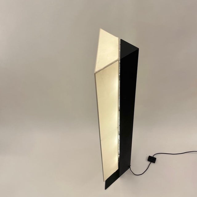Accademia Floor Lamp in Black Structured Steel and White Jersey Fabric by Cini Boeri for Artemide, Italy, 1978 For Sale - Image 9 of 15