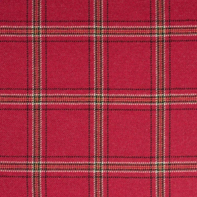 This elegant 1/2-inch-wide linen tape is an understated way to add finesse without fuss. Also available in 1-inch and 1...