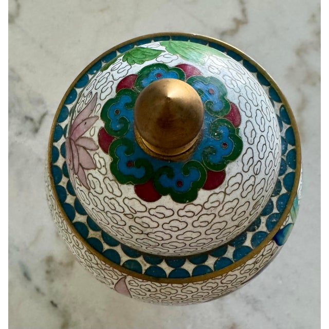 Vintage Zi Jin Cheng Chinese White Cloisonne Floral Lidded Ginger Jar - 11.5" H For Sale - Image 12 of 12