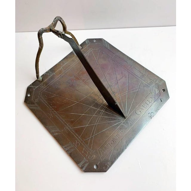 Sundial, Red Copper, Late 18th.C indoor/outdoor - Garden decoration - AntiqueMeasures : 27cmx27cm