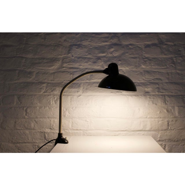 Office lamp, to pinch, drawn by Christian Dell for Kaiser. Original edition of the 1930s. H max 75 cm x reflector diameter...