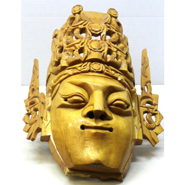Articulated Balinese Hand-Carved Albesia-Wood Rama Deity Mask & Pierced Openwork Crown For Sale - Image 9 of 10