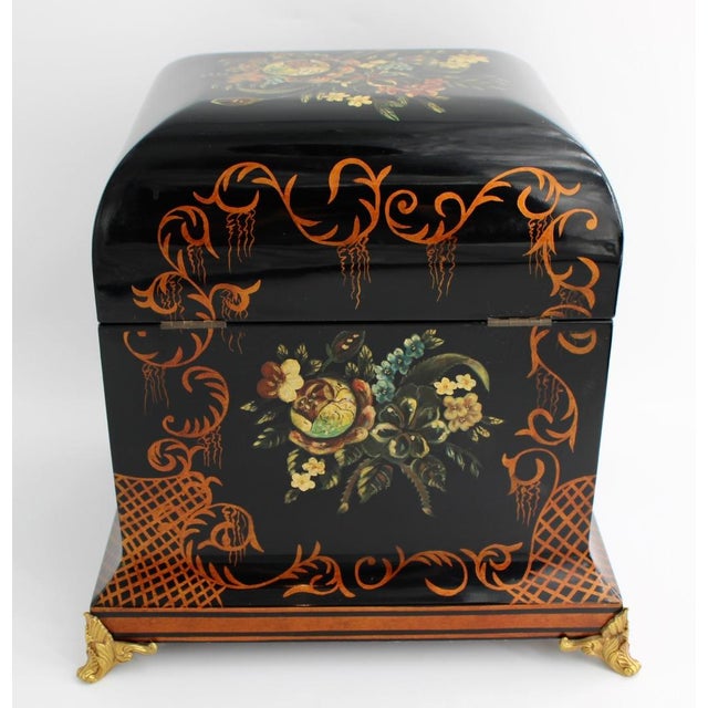 1980s Large Maitland Smith Lacquer Tea Caddy Box Chinoiserie, Mano Fico Latch For Sale In Dallas - Image 6 of 10
