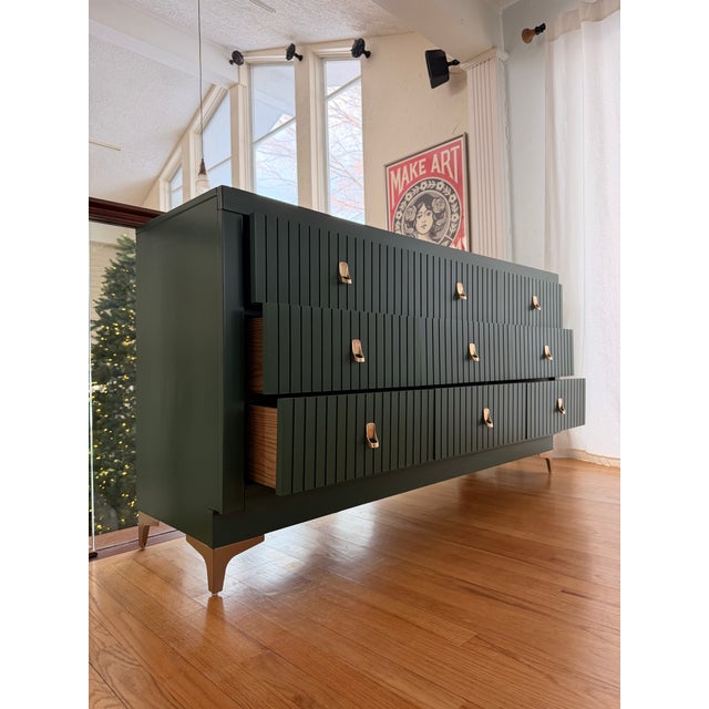 1960s 1960s Green Fluted Mid-Century Bassett Refinished Credenza/Buffet For Sale - Image 5 of 8