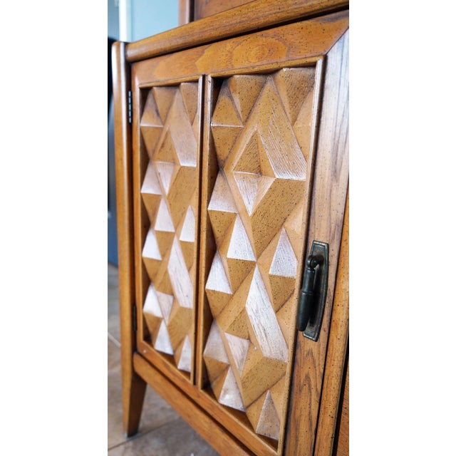 Auburn 1960s Broyhill Premiere Brasilia “Diamond Head” Walnut China Hutch / Display Cabinet For Sale - Image 8 of 12