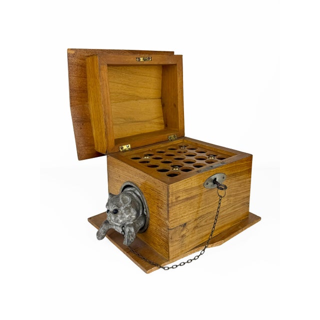 Antique 19th Century Dog Kennel Cigar Humidor Box in Wood with Metal Dog and Key, 1890s For Sale - Image 15 of 15