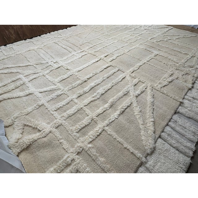 Rh Almora Wool Rug – 10' × 14' Cream | Hand-Knotted New Zealand Wool | Sculptural Abstract Contemporary Design For Sale - Image 10 of 18
