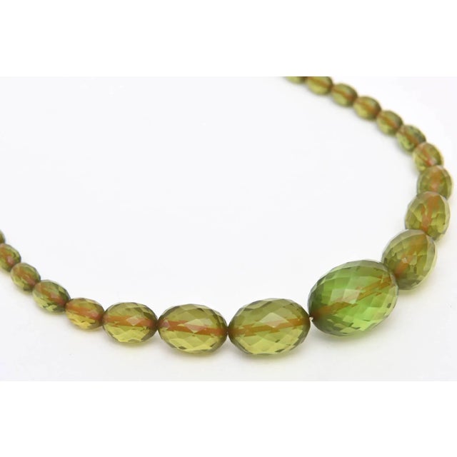 Vintage Chartreuse Green Resin Diamond Faceted Necklace For Sale - Image 4 of 8