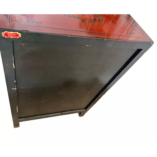 1950s Mid Century Chinese Console Cabinet Double Doors Interior Shelf Hand Painted For Sale - Image 4 of 11