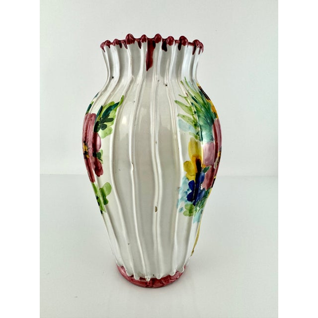 1970s Italian Hand-Painted Ceramic Floral Vase With Scalloped Rim, Mid-Century Majolica Style For Sale In Little Rock - Image 6 of 8