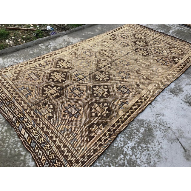 Tan 1960s Vintage Turkish Tribal Handwoven Area Rug - 5′10″ × 11′1″ For Sale - Image 8 of 10