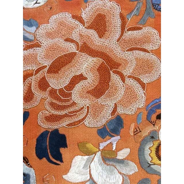 Frame Fine Embroidered Chinese Court Lady Casual Robe Qing Dynasty Provenance For Sale - Image 11 of 18