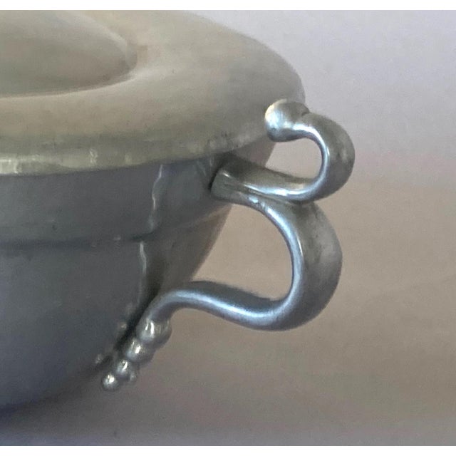 Art Deco 1920s Fine Art Deco Aluminum Hand-Wrought Vegetable Dish by Cellini-Craft For Sale - Image 3 of 8