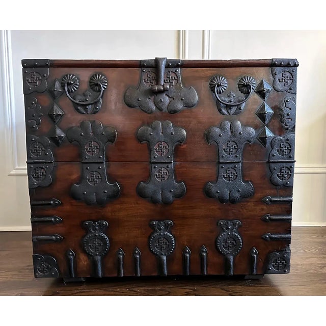 19th Century Antique Korean Bandaji from Jeju Island For Sale - Image 5 of 12