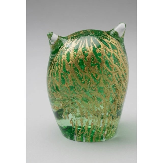 Mid-Century Modern Cenedese (Attributed) Gold Flake/Clear/Green Sculpted Owl 3.5 For Sale - Image 3 of 5