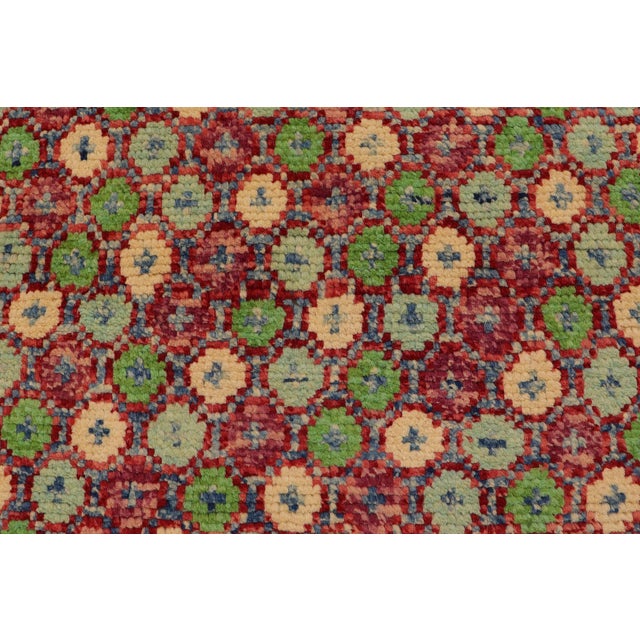 1990s Shabby Chic Balochi Red/Beige Wool Rug - 4'0''x5'11'' For Sale - Image 5 of 11
