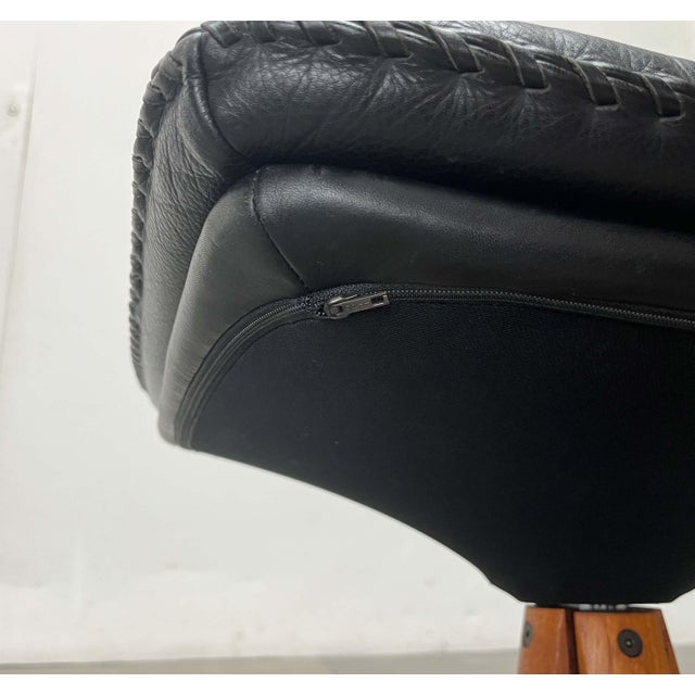 Mid-Century Modern Danish Reclining Ottoman in Teak and Leather from Berg Furniture, 1960s For Sale - Image 16 of 18