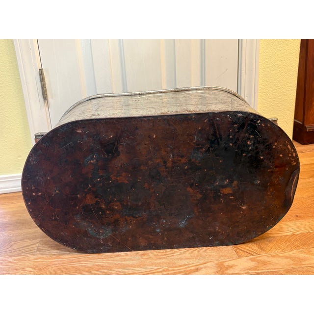 Primative Laundry/Wash Tub For Sale - Image 4 of 5