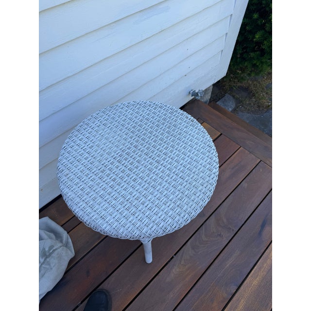 Early 20th Century Antique American Wicker Patio Suite — Bar Harbor Style | 6 Pieces | Custom Cushions | Ex. The Wicker Shop, Old Saybrook For Sale - Image 5 of 14