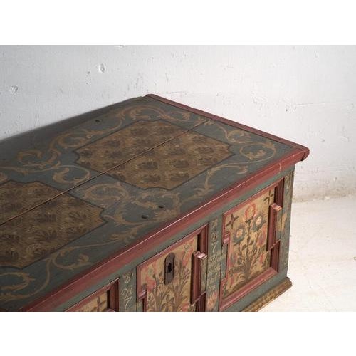 Antique Marriage Chest in Painted Pine, Central Europe, 1775 For Sale - Image 3 of 18