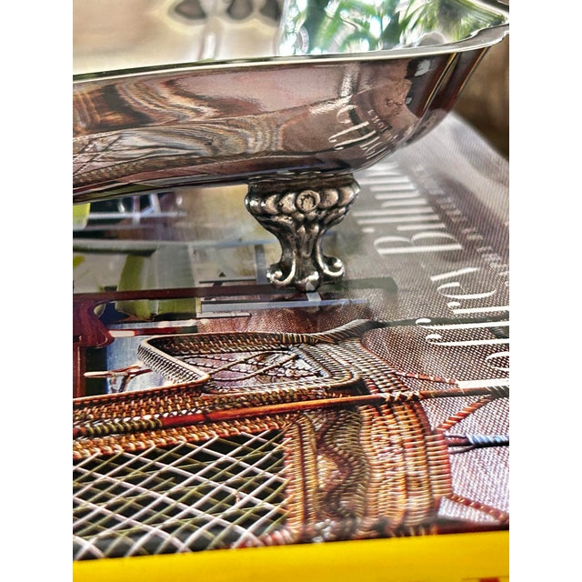 Silver Vintage English Silver Mfg. Co. Silver Plate Victorian Revival Footed Bread or Tea Tray For Sale - Image 8 of 10
