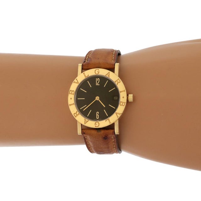 Late 20th Century Bvlgari 18k Yellow Gold 30mm Date Leather Band Midsize Watch For Sale - Image 5 of 5