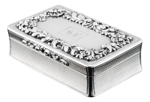 Large Antique Silver Snuff Box with Cast Acanthus Border by Edward Edwards, London, United Kingdom, 1838