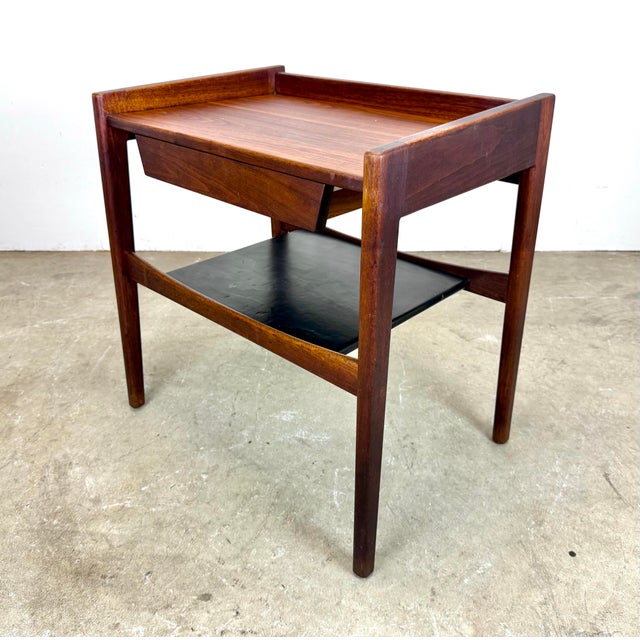 Mid-Century Modern 1960’s Mid Century Modern Jens Risom Walnut Nightstand For Sale - Image 3 of 12