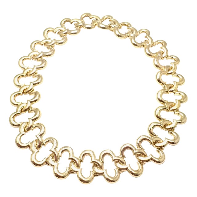 1990s Van Cleef & Arpels Large 24 Motifs Alhambra Yellow Gold Choker Necklace For Sale