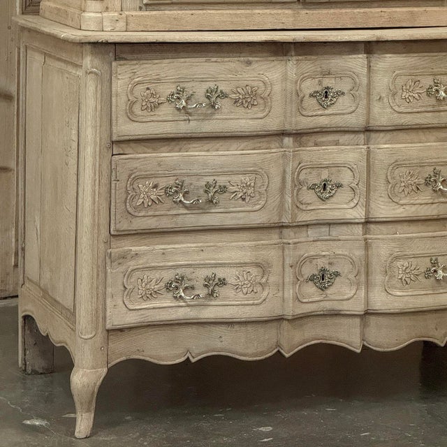 Sand 18th Century Country French Louis XV Liegeois Stripped Oak Commode a Deux Corps For Sale - Image 8 of 18