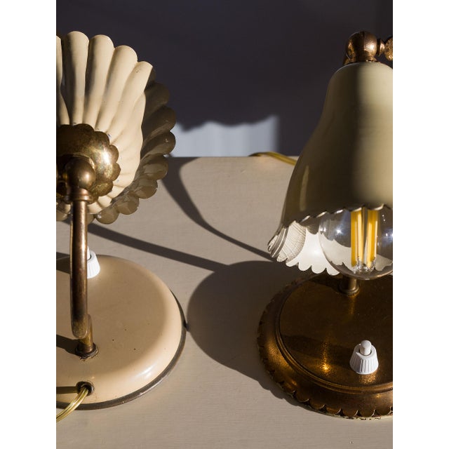 Vintage Brass Table Lamps with Enameled Corolla Lampshades, 1950s, Set of 2 For Sale - Image 4 of 15