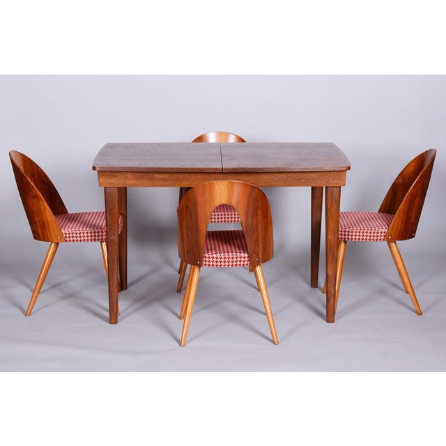 Art Deco Oak Dining Table attributed to Jindřich Halabala for Up ZávodyCzechia, 1940s For Sale - Image 6 of 14