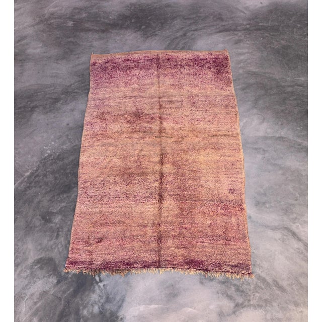 Textile Mid-Century Moroccan Rug - 5'1" X 7'10" Ft For Sale - Image 7 of 10