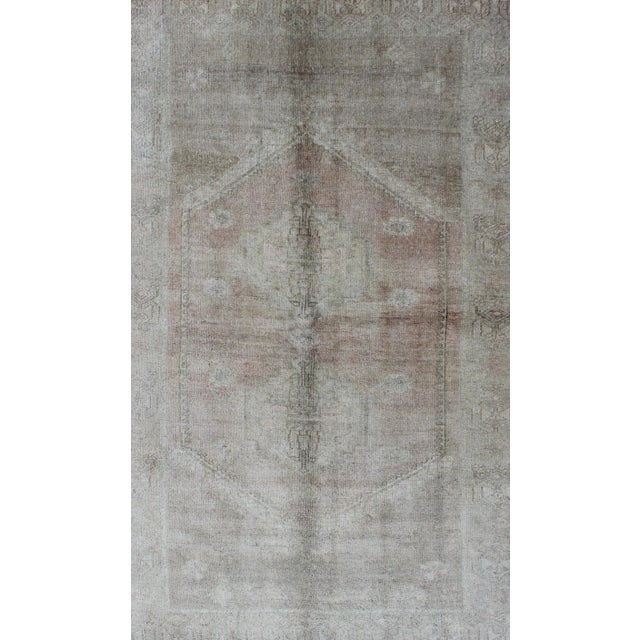 Vintage Turkish Oushak Rug in Gray and Pink 4' 8 X 7' 3 For Sale - Image 4 of 8