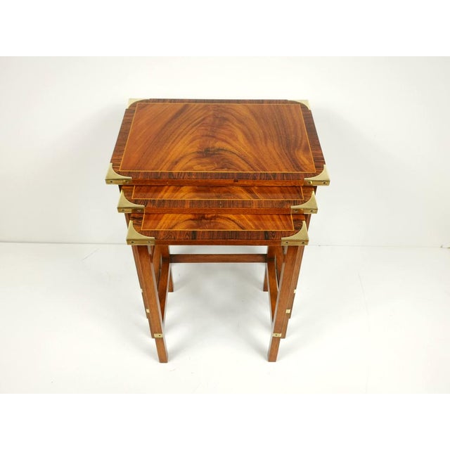 Brown Regency English Military Campaign Nesting Tables in Mahogany, 1940s, Set of 3 For Sale - Image 8 of 11