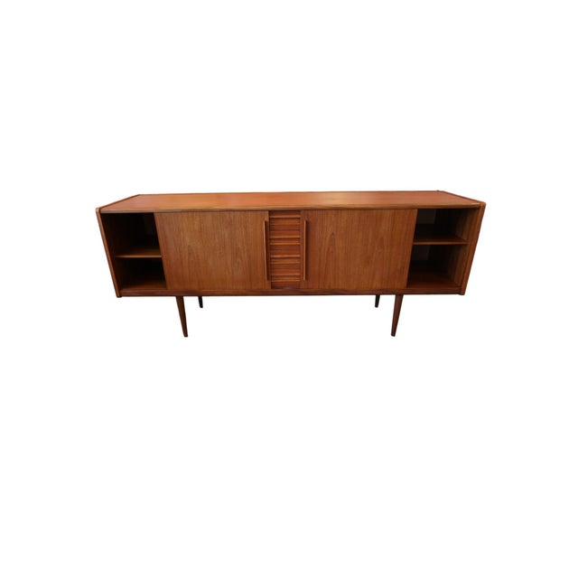 Uldum Møbelfabrik Vintage Danish Teak Sideboard by Johannes Andersen for Uldum Furniture Factory, 1960s For Sale - Image 4 of 18