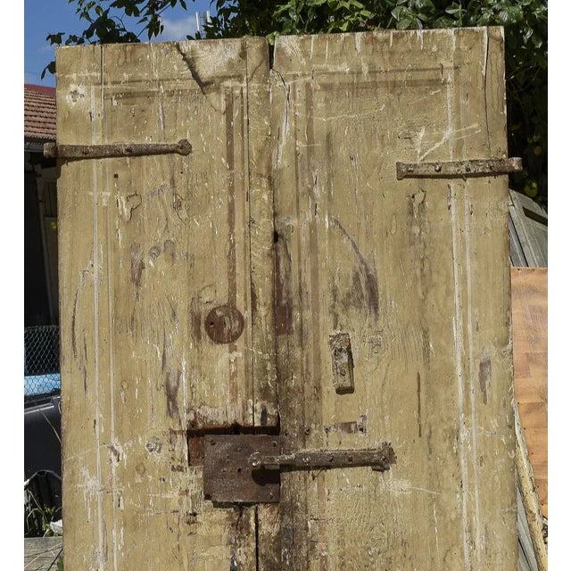 17th Century Italian Double-Leaf Door in Wood, Framed with 4 Lacquered Panels with Fillets, 1950s For Sale - Image 6 of 7