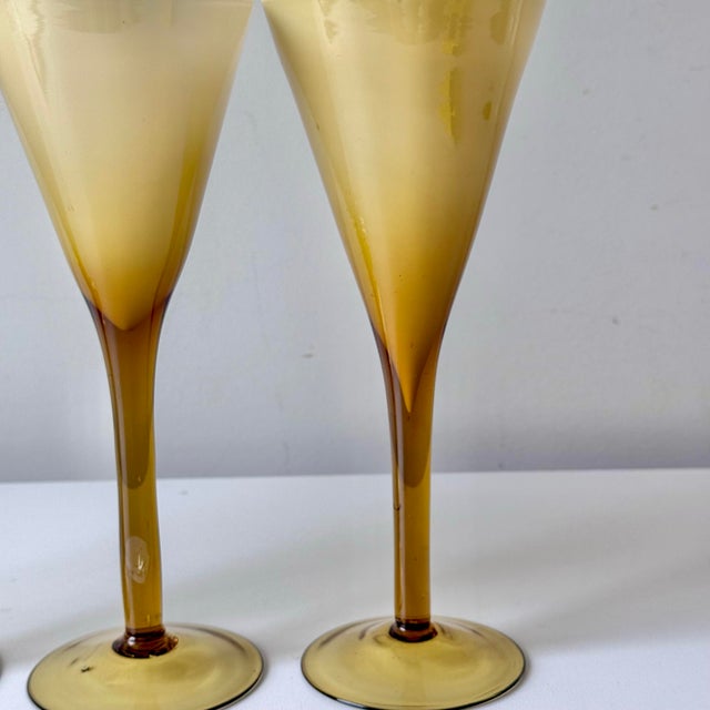 Glass Cased Glass Champagne Coupes in the Manner of Carlo Moretti: Set of Four For Sale - Image 7 of 7
