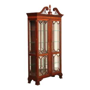 Early 21st Century Henkel Harris Georgian Style Mahogany Display Case Cabinet