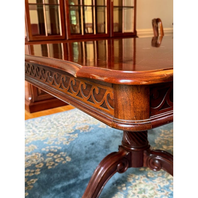 Pennsylvania House Pennsylvania House Double Pedestal Dining Table With 6 Chairs - Set of 7 For Sale - Image 4 of 10