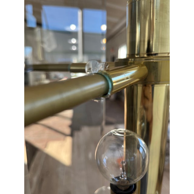 1970s Modernist Graduated Beveled Glass Chandelier With Brass Accents, 16 Panels For Sale In New York - Image 6 of 10