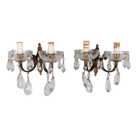 Antique Wall Lamps in Gilded Bronze, Italy, 20th Century, Set of 2 For Sale