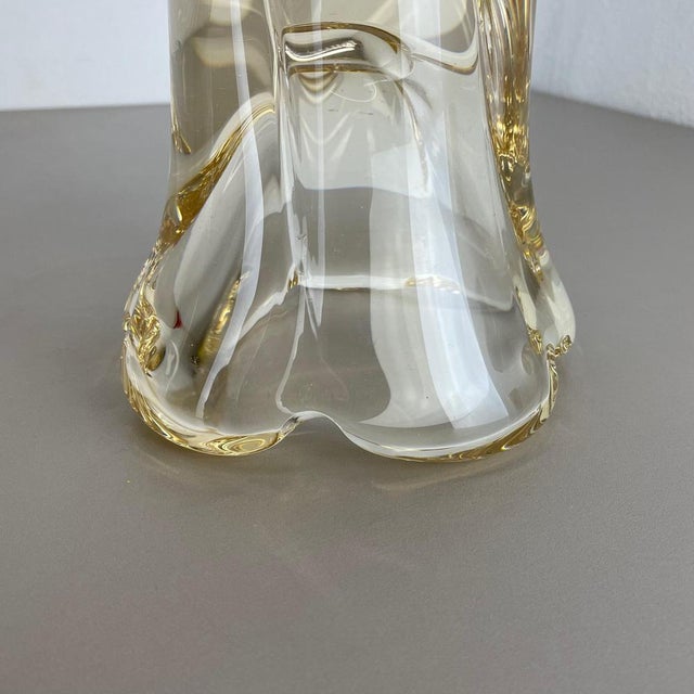 Large Crystal Glass Centerpiece Shell Bowl attributed to Daum Nancy, France, 1970s For Sale - Image 14 of 18