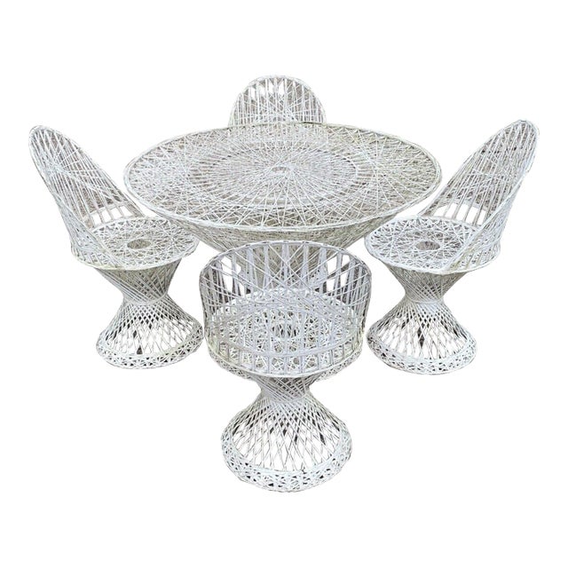 Late 20th Century Russell Woodard Spun Fiberglass Mid Century Modern Patio Dining Set - 5 Piece Set For Sale