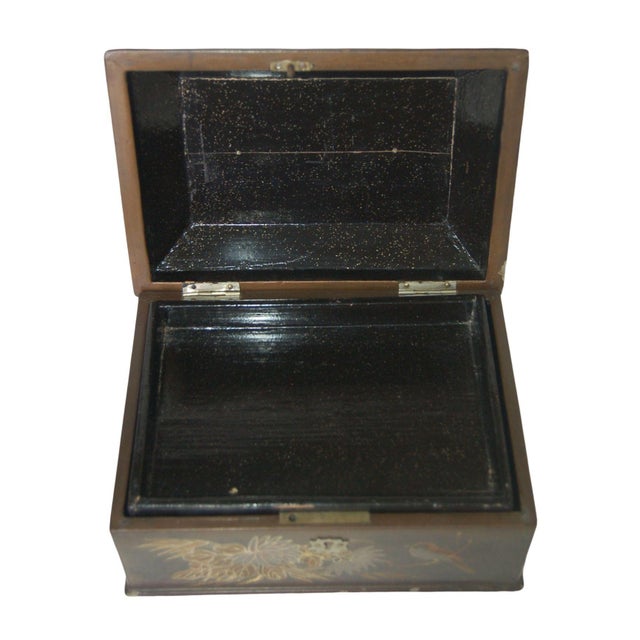 1930s 1930s Japanese Jewelry Box Lacquer Interior and Skeleton Key For Sale - Image 5 of 8