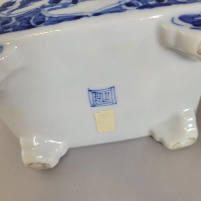 Chinese Blue and White Porcelain Ding-Form Censer With Foo Dog Finial, Circa 1970s For Sale - Image 12 of 12