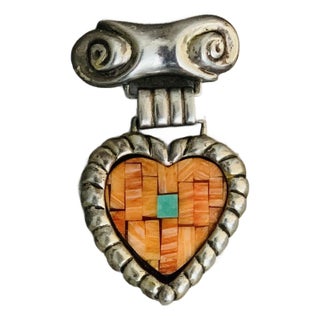 1980’s Dian Malouf Sterling Heart Pin/Brooch, Turquoise & Spiny Oyster Mosaic Center With Rope-Style Surround & Scroll Bar at the Top For Sale